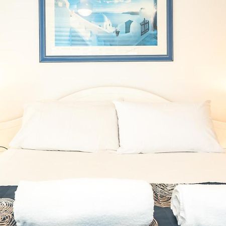 Victoria Square Apartments Gold Coast Extérieur photo