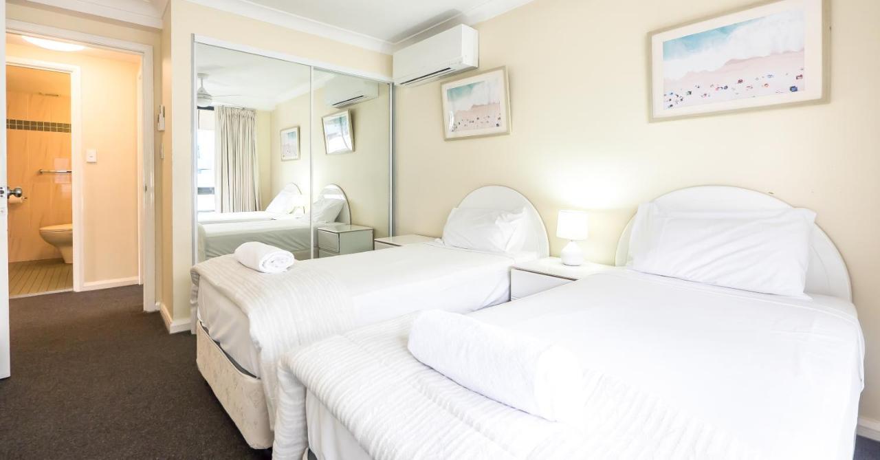 Victoria Square Apartments Gold Coast Extérieur photo