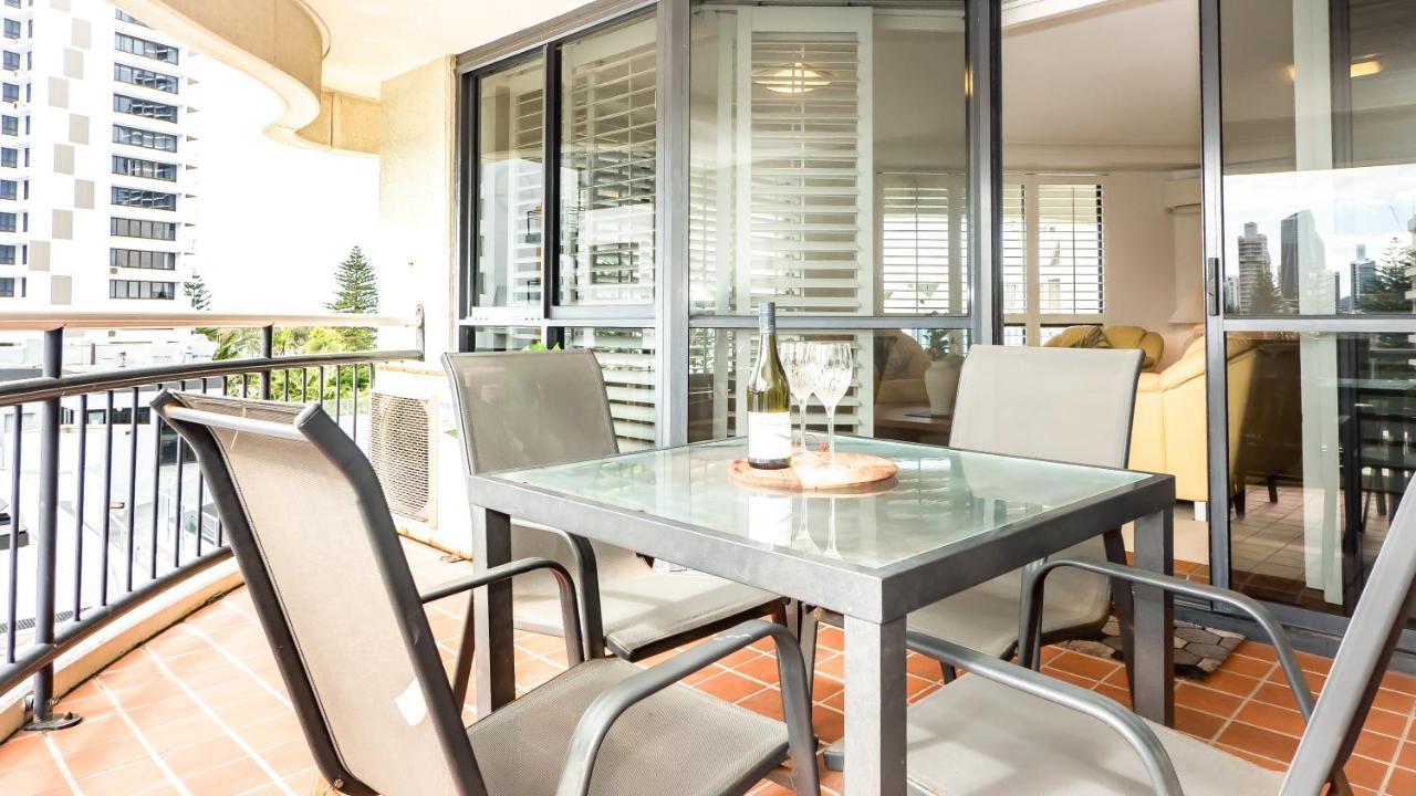 Victoria Square Apartments Gold Coast Extérieur photo