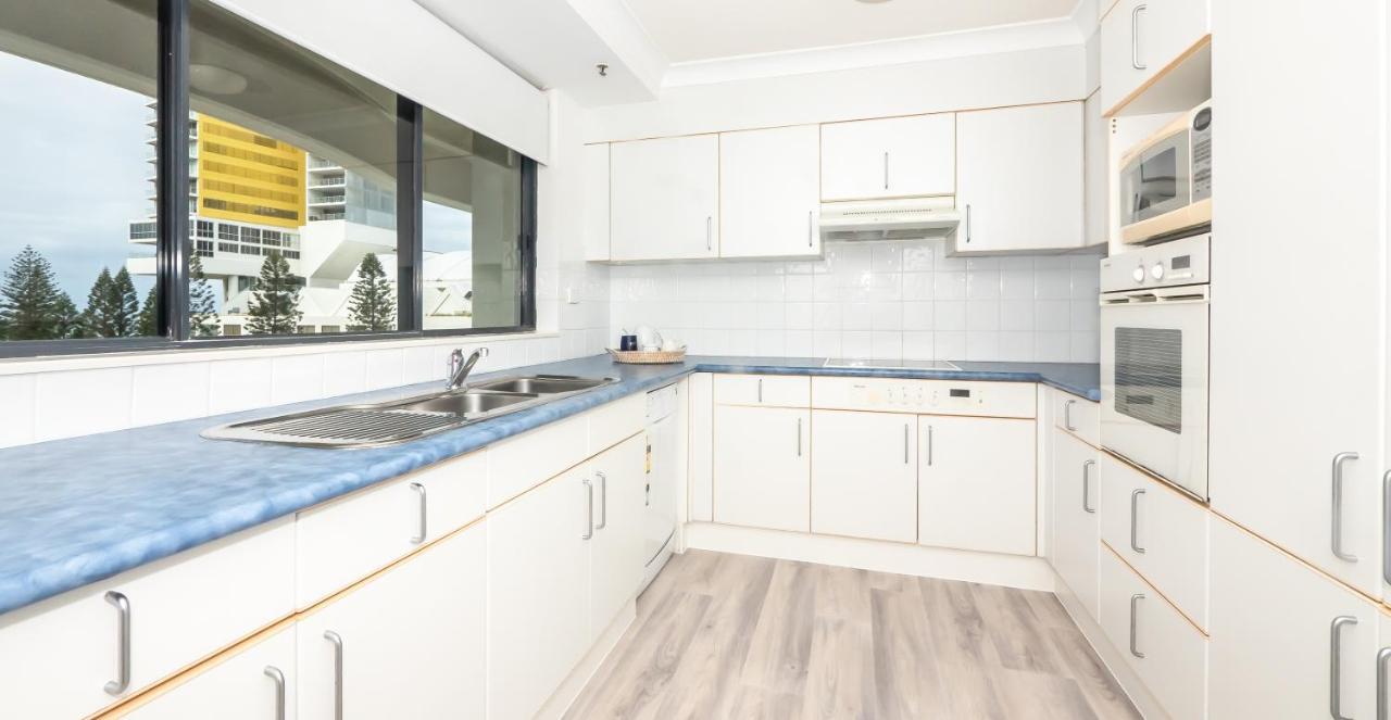 Victoria Square Apartments Gold Coast Extérieur photo
